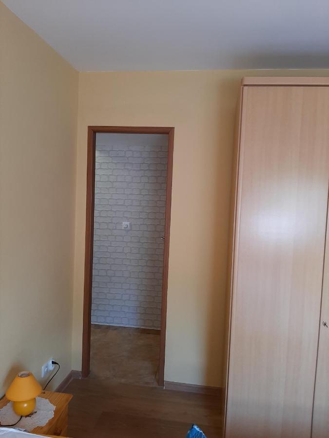 Der Kleine Bauernhof Keine Arbeiter Zadnych Pracownikow Appartement Lubiatow  Buitenkant foto