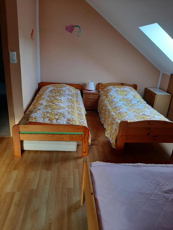 Der Kleine Bauernhof Keine Arbeiter Zadnych Pracownikow Appartement Lubiatow  Buitenkant foto
