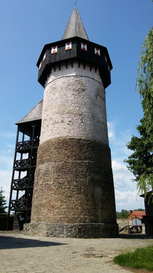 Der Kleine Bauernhof Keine Arbeiter Zadnych Pracownikow Appartement Lubiatow  Buitenkant foto